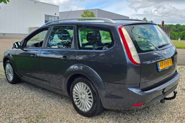 Ford Focus (2011) thumbnail 6