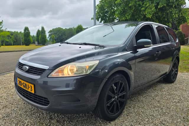 Ford Focus (2008) thumbnail 4