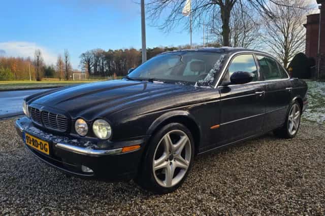 Jaguar XJ (2005) thumbnail 3