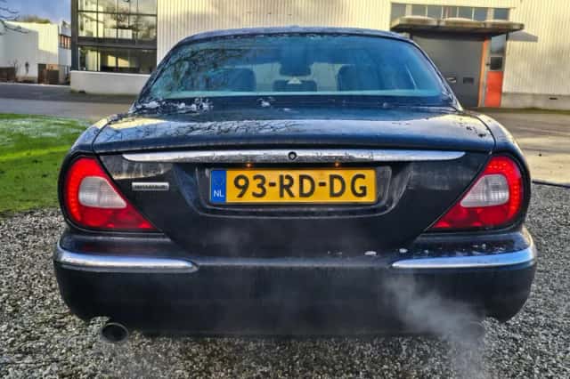 Jaguar XJ (2005) thumbnail 5