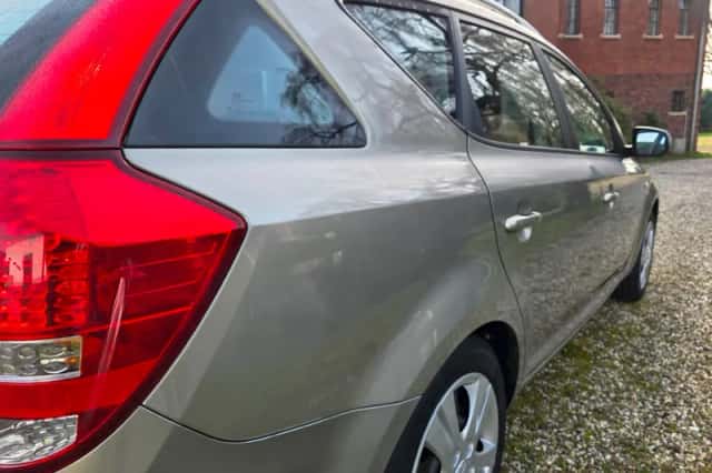 Kia Cee'd (2011) thumbnail 6