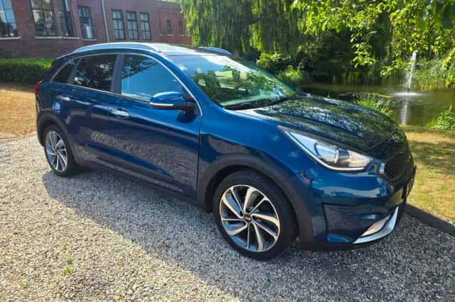 Kia Niro (2018) thumbnail 1