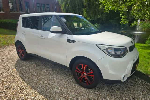 Kia Soul (2014) thumbnail 1