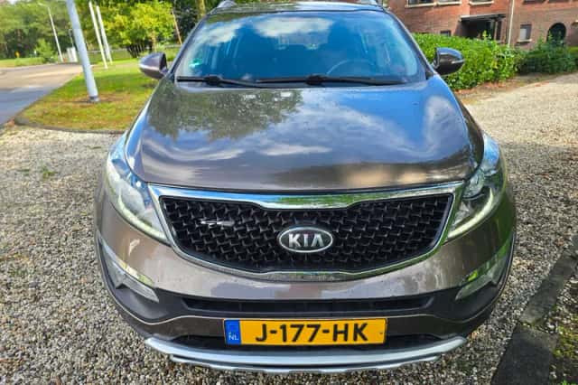 Kia Sportage (2012) thumbnail 3