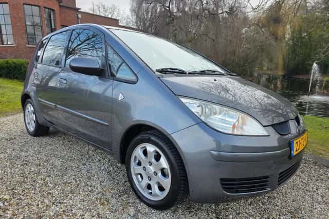 Mitsubishi Colt (2006) thumbnail 1