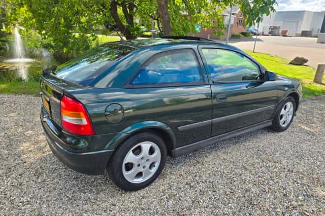 Opel Astra (2000) thumbnail 3