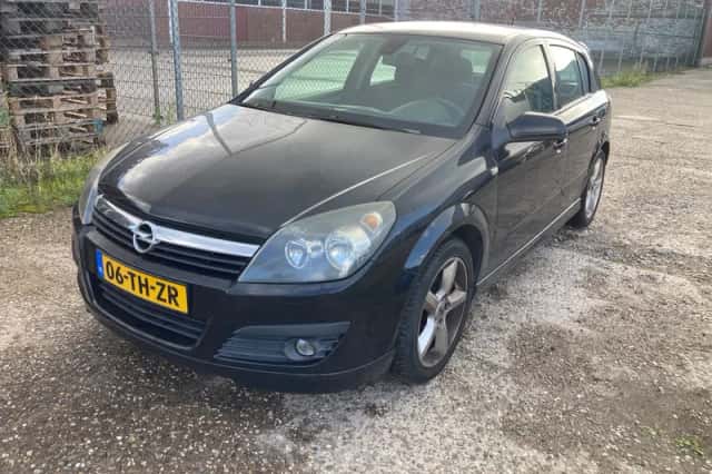 Opel Astra (2006) thumbnail 1