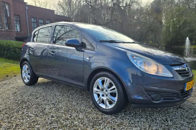 Opel Corsa (2008) thumbnail 1