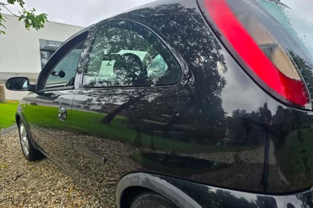 Opel Corsa (2004) thumbnail 4