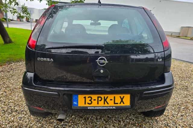 Opel Corsa (2004) thumbnail 6