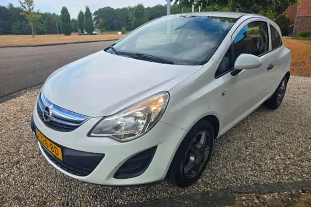 Opel Corsa (2012) thumbnail 6