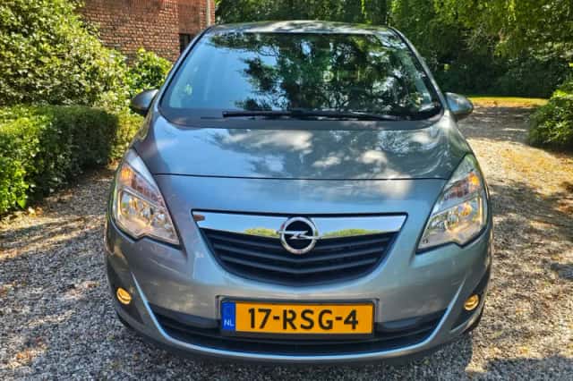 Opel Meriva (2011) thumbnail 2