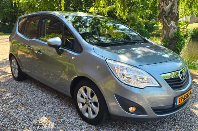 Opel Meriva (2011) thumbnail 4
