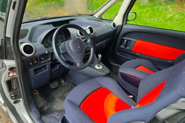 Peugeot 1007 (2008) thumbnail 2