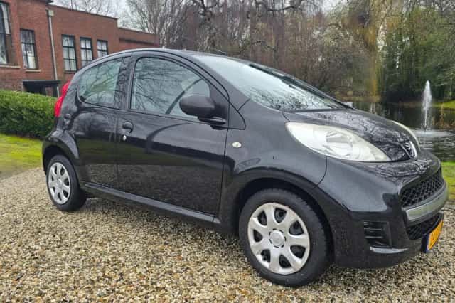 Peugeot 107 (2011) thumbnail 1