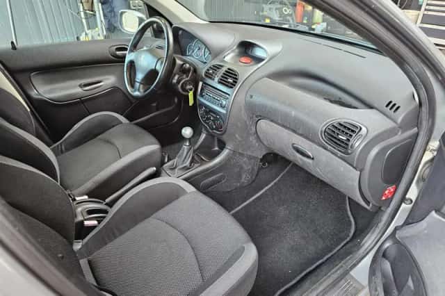 Peugeot 206 (2006) thumbnail 4