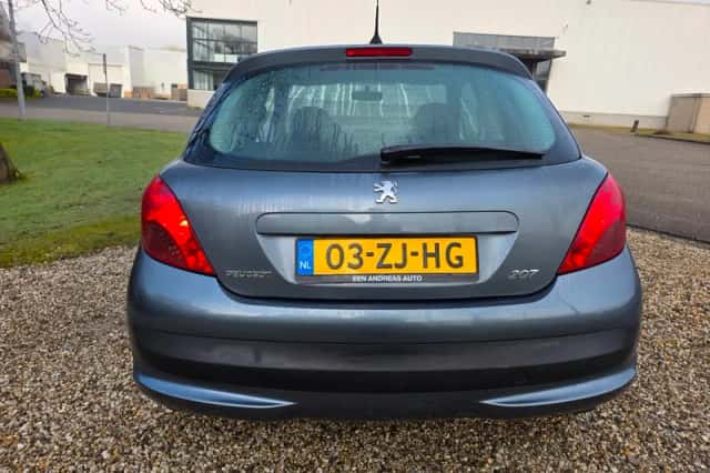 Peugeot 207 (2008) thumbnail 5