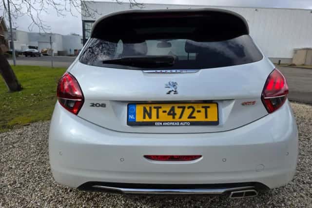 Peugeot 208 (2017) thumbnail 6