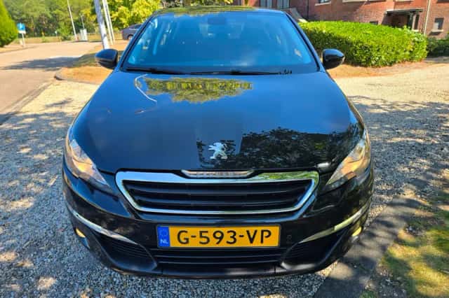 Peugeot 308 (2014) thumbnail 5