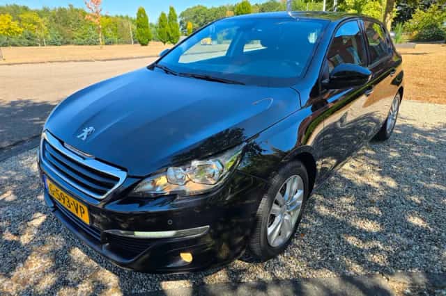 Peugeot 308 (2014) thumbnail 6