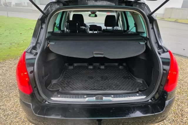 Peugeot 308 (2012) thumbnail 4