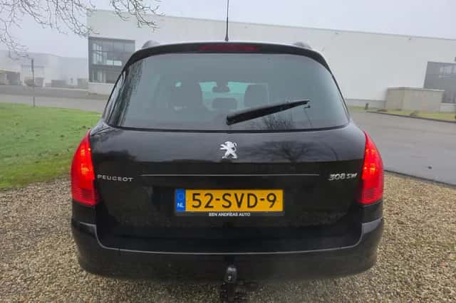 Peugeot 308 (2012) thumbnail 5