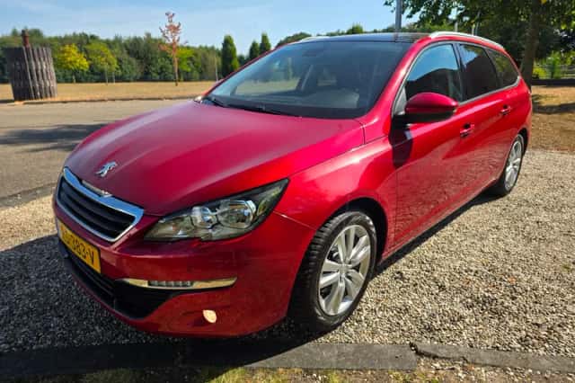 Peugeot 308 (2018) thumbnail 4