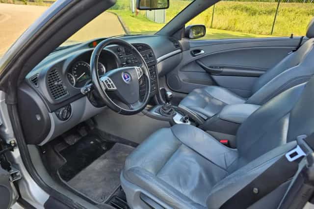 Saab 9-3 (2004) thumbnail 2