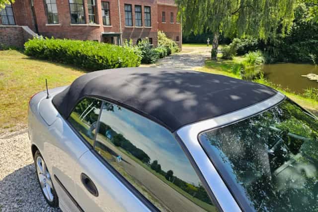 Saab 9-3 (2004) thumbnail 5