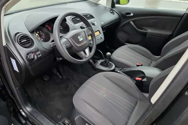 SEAT Altea XL (2012) thumbnail 2