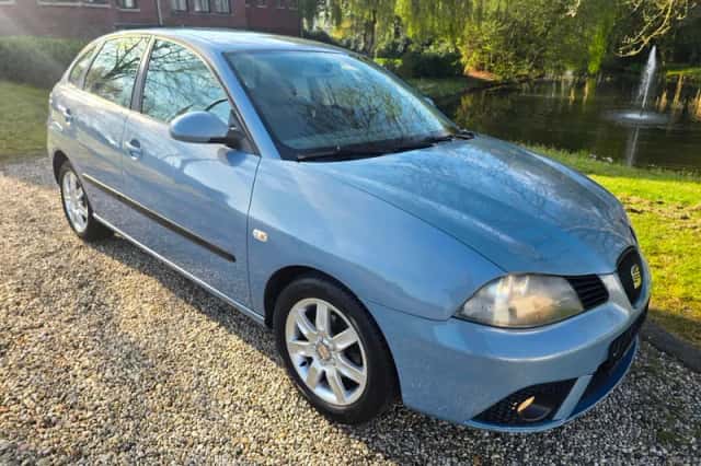 SEAT Ibiza (2006) thumbnail 2