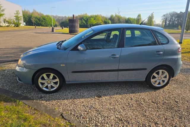 SEAT Ibiza (2006) thumbnail 5