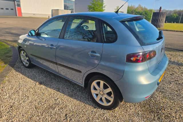 SEAT Ibiza (2006) thumbnail 6