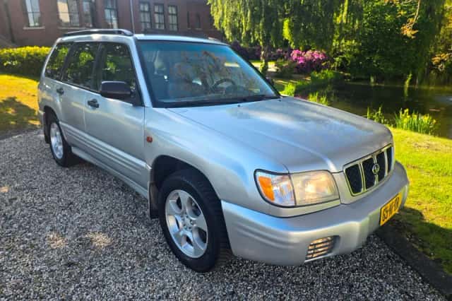 Subaru Forester (2002) thumbnail 2
