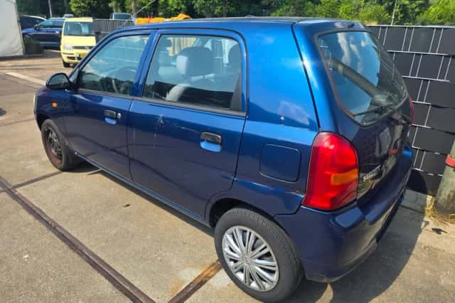 Suzuki Alto (2004) thumbnail 2