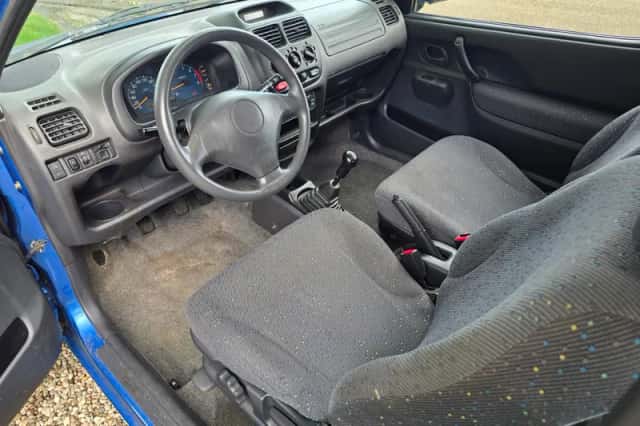 Suzuki Ignis (2003) thumbnail 2