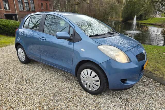 Toyota Yaris (2007) thumbnail 1