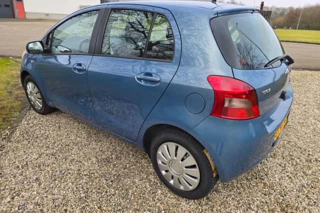 Toyota Yaris (2007) thumbnail 6