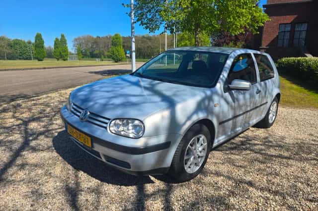Volkswagen Golf (1999) thumbnail 5