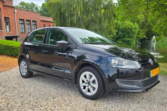 Volkswagen Polo (2014) thumbnail 1