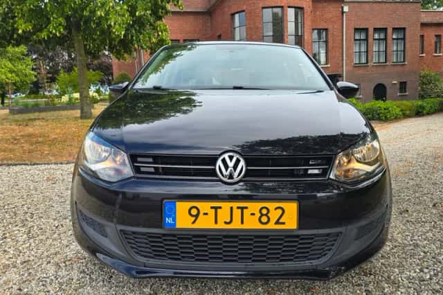 Volkswagen Polo (2014) thumbnail 3