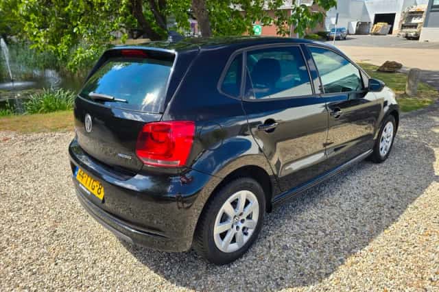 Volkswagen Polo (2012) thumbnail 3