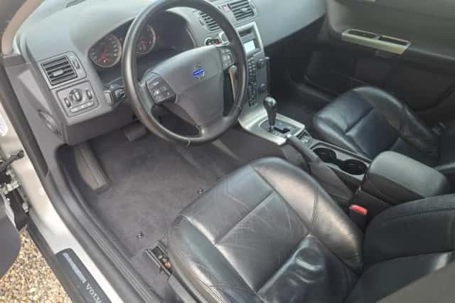 Volvo V50 (2005) thumbnail 2