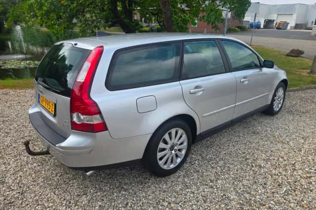 Volvo V50 (2005) thumbnail 3