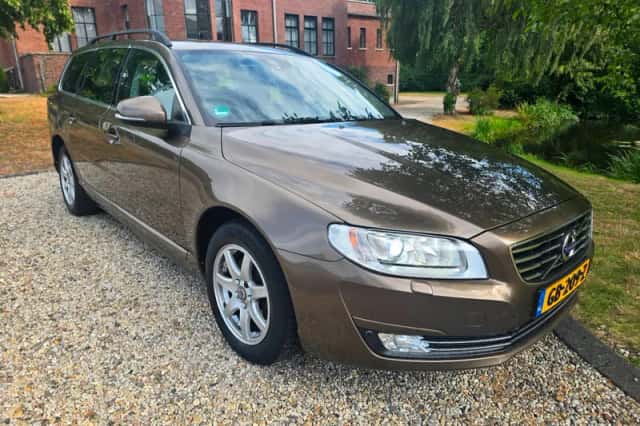 Volvo V70 (2015) thumbnail 4