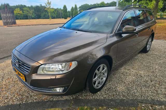 Volvo V70 (2015) thumbnail 6
