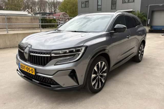 Renault Espace (2023) thumbnail 3