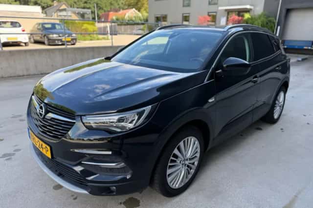 Opel Grandland (2020) thumbnail 3