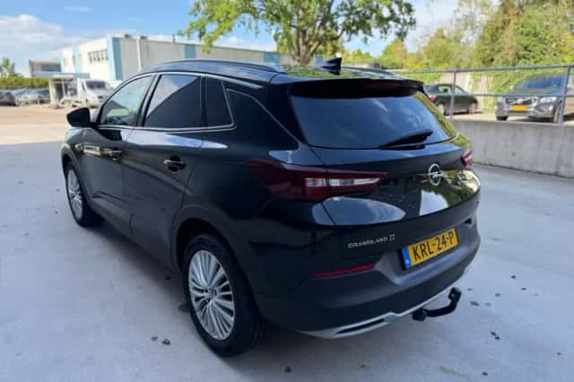 Opel Grandland (2020) thumbnail 4