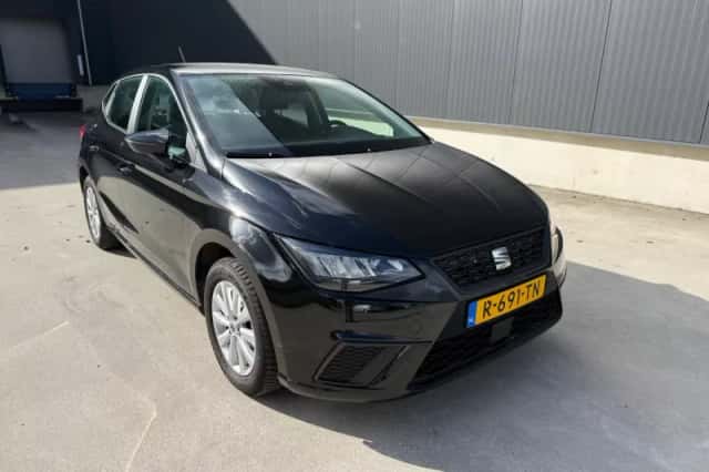 SEAT Ibiza (2022) thumbnail 1